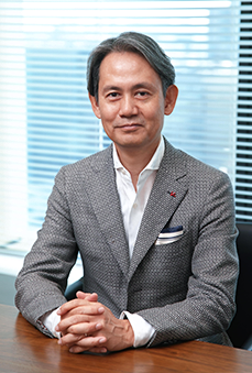 代表取締役社長兼CEO 黒田　武志